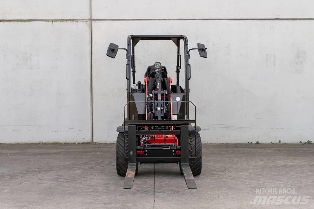 Manitou MLA 2-25 H Mini pale