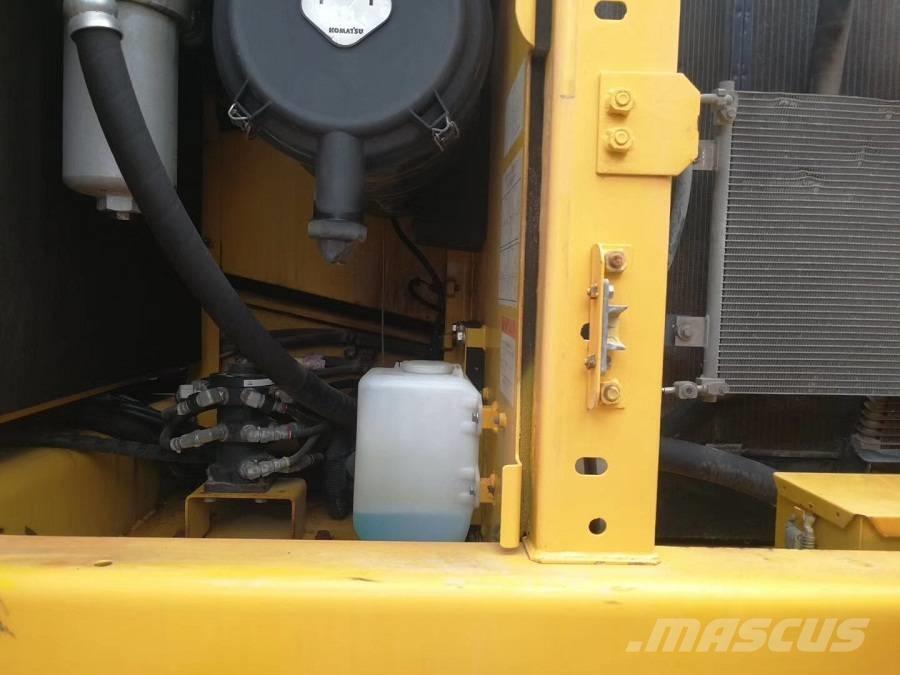 Komatsu pc200-8 Escavatori cingolati