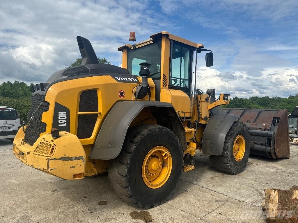Volvo L 90 H Pale gommate
