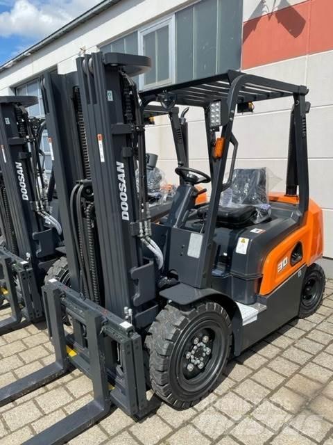 Doosan D30NXP Carrelli elevatori diesel