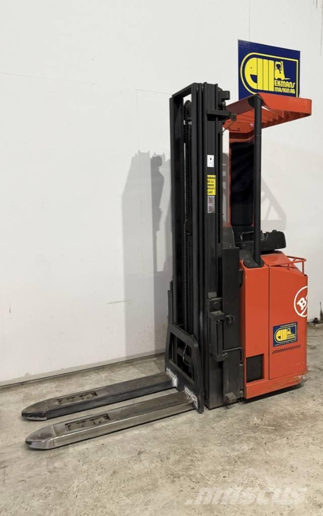 BT truck SPS 135L Carelli stoccatori  automatici-usati