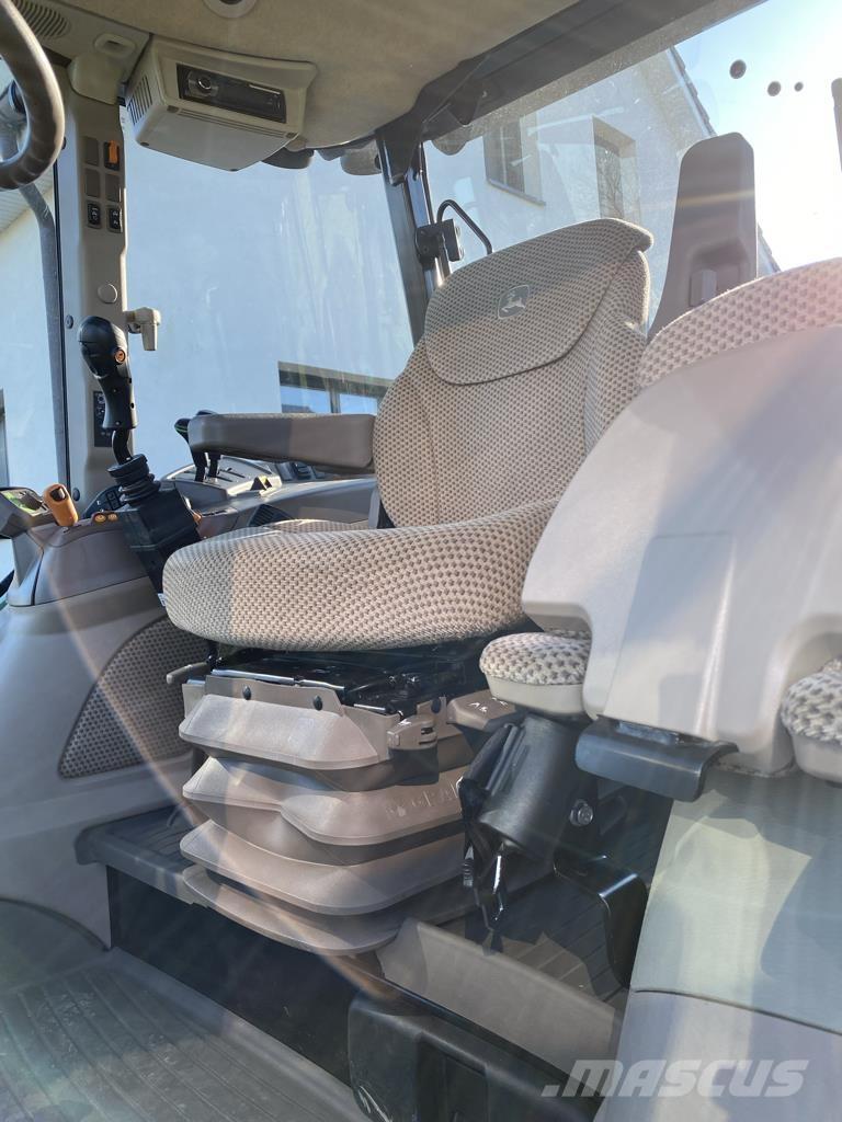 John Deere 5115R Trattori