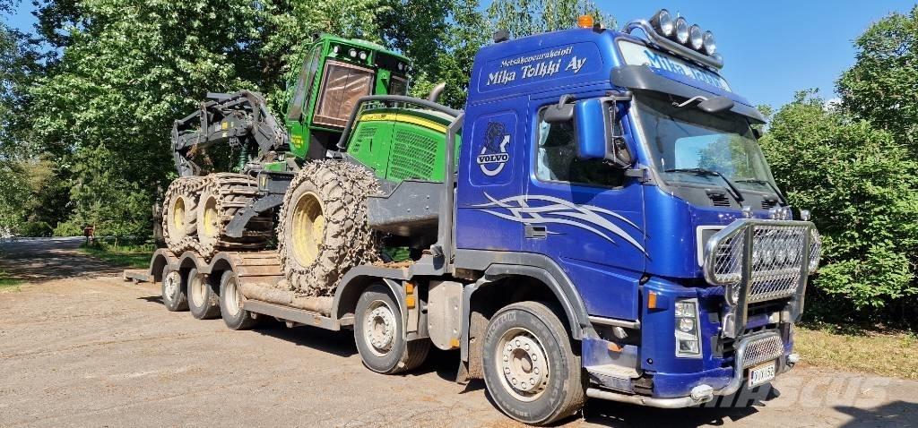 Volvo FM 13 Camion per il trasporto di macchine forestali
