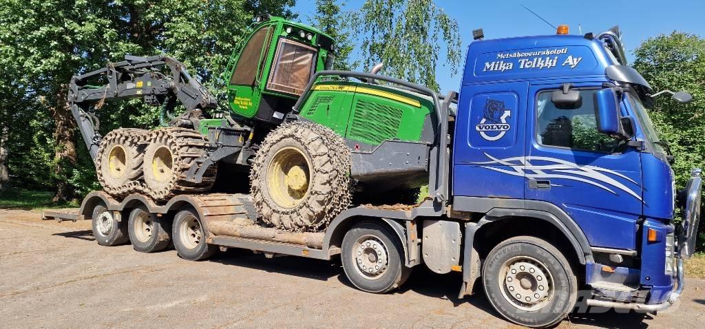 Volvo FM 13 Camion per il trasporto di macchine forestali