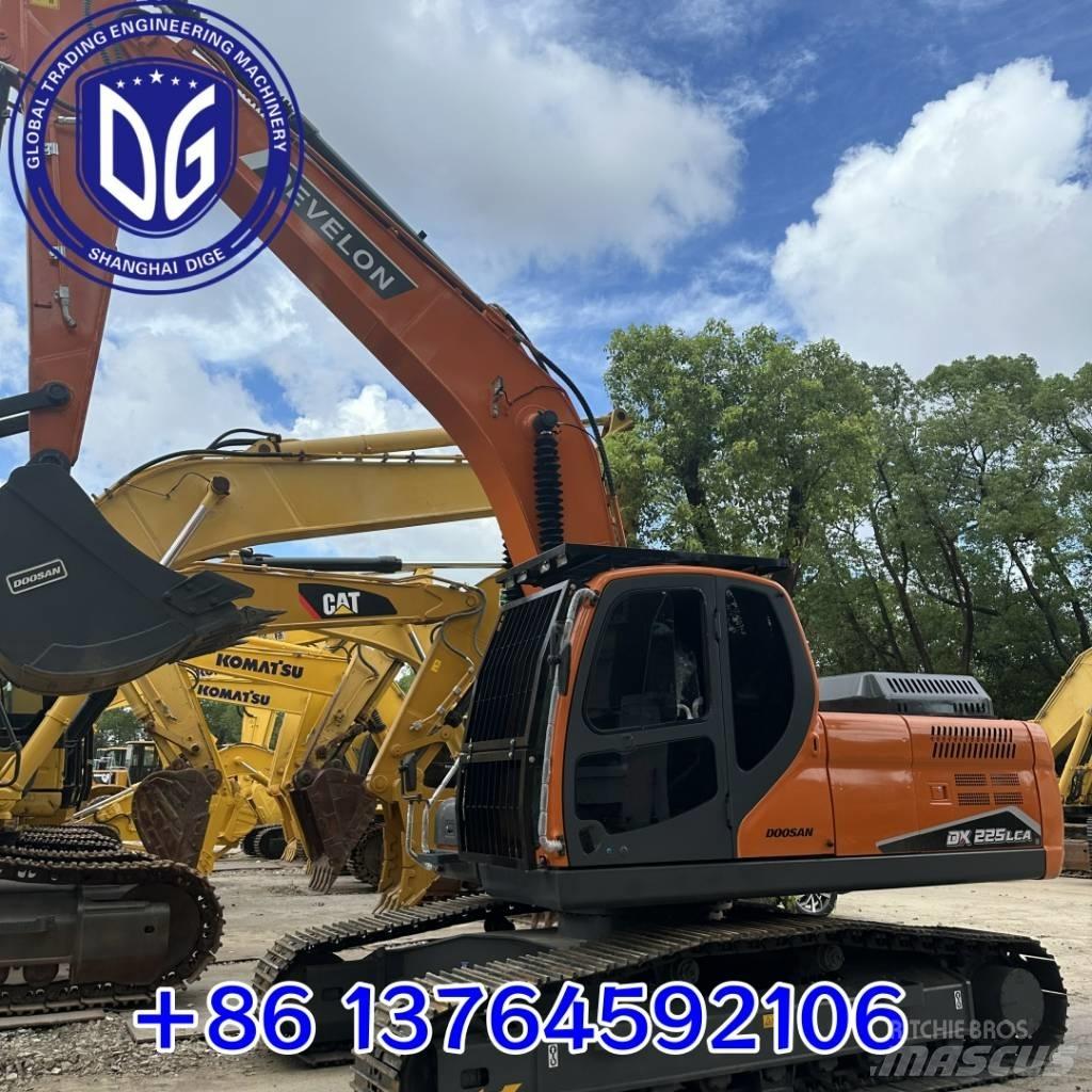 Doosan DX 225 LCA Escavatori cingolati