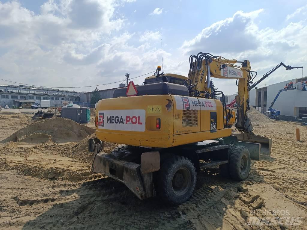 Komatsu PW180-7E0 Escavatori gommati