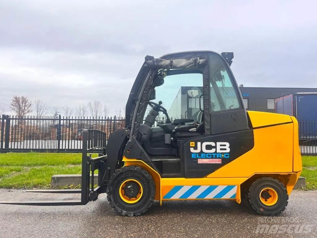 JCB TLT30-19E Pale gommate telescopiche