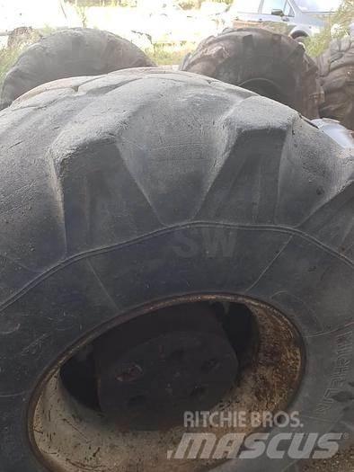 Michelin 18R19.5XF Pneumatici, ruote e cerchioni