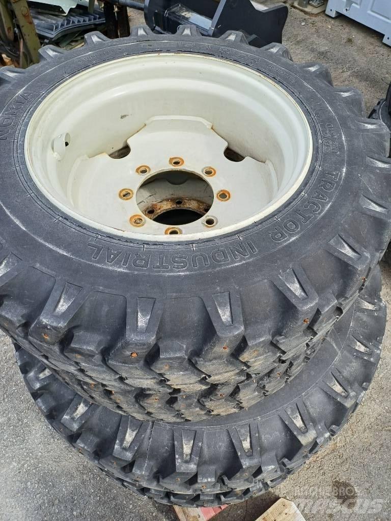 Valtra A 85 Trattori