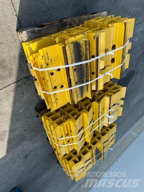 Komatsu d 85 plate Catene, cingoli e sottocarro