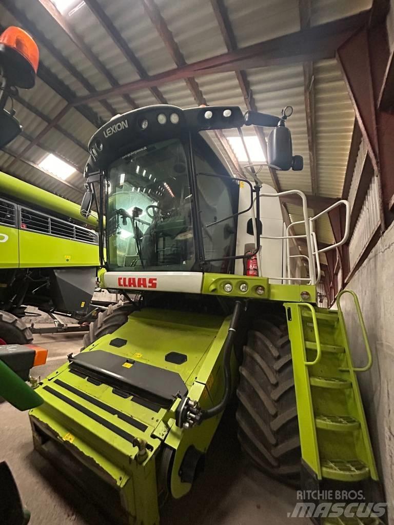 CLAAS Lexion 670 Mietitrebbiatrici