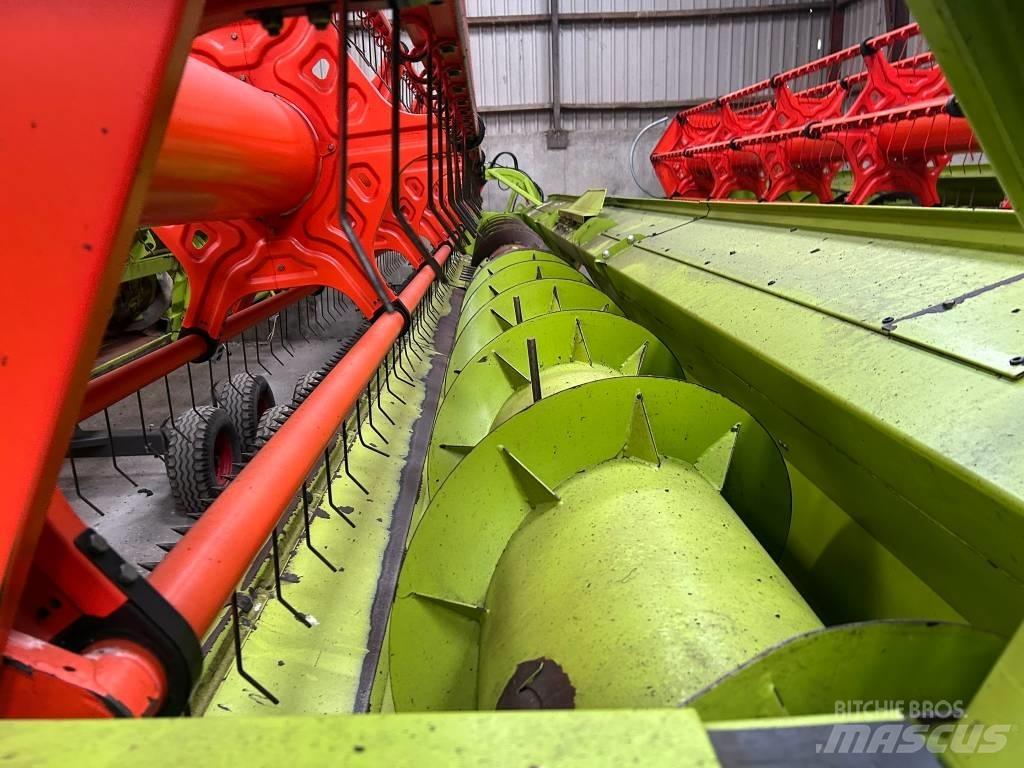 CLAAS Lexion 670 Mietitrebbiatrici