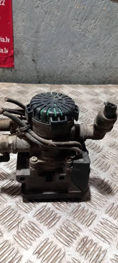 Scania R 440   1879275 Freni