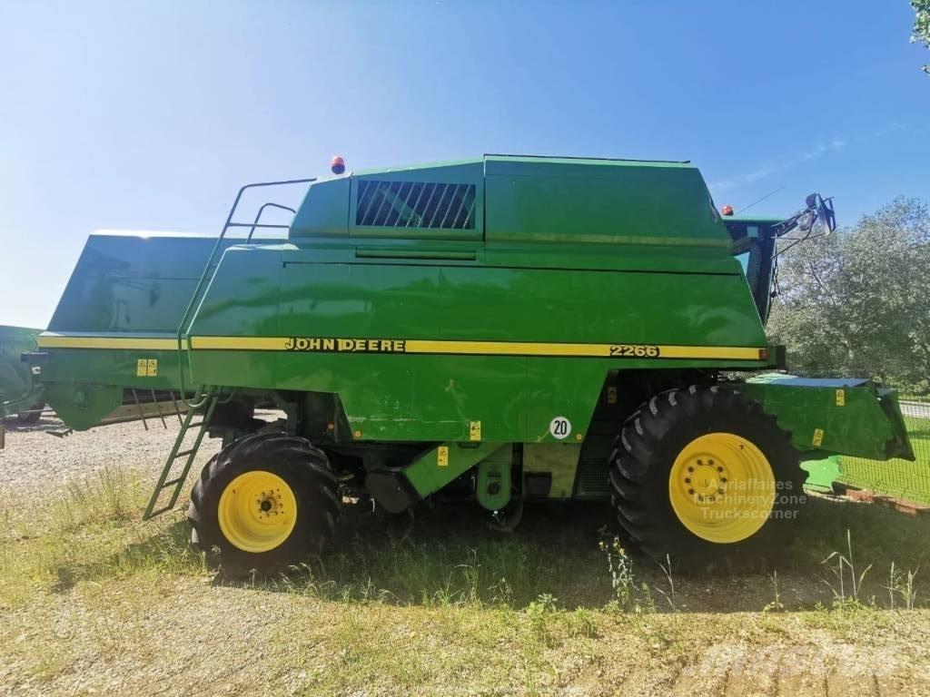 John Deere 2266 Mietitrebbiatrici