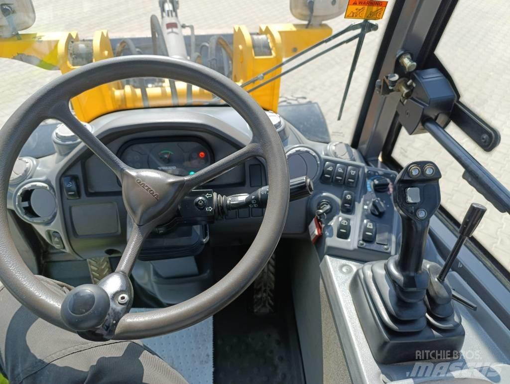Volvo L 25 F Pale gommate