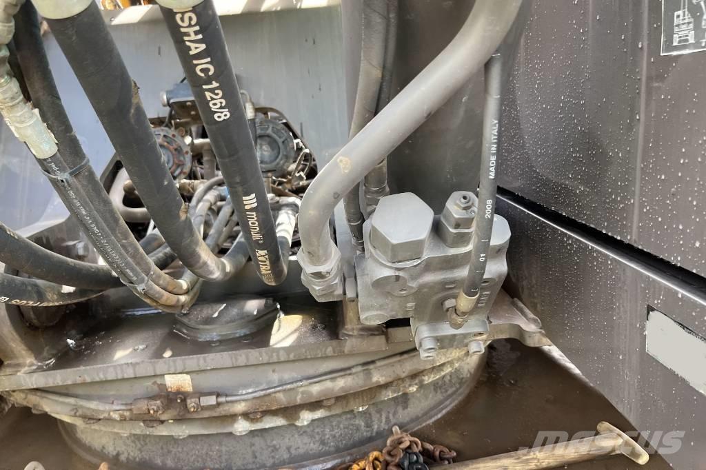 Volvo EC 240 C L Escavatori cingolati