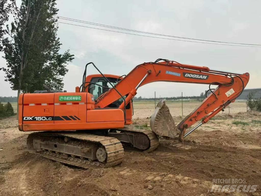Doosan dx150LC-9 Escavatori cingolati