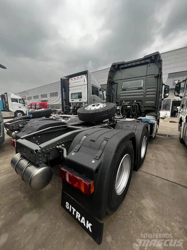 Sinotruk C9H Motrici e Trattori Stradali