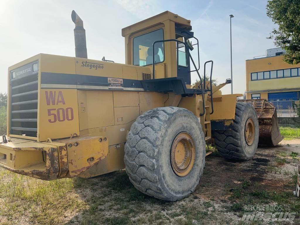 Komatsu WA 500-1 Pale gommate