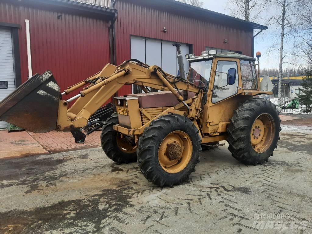Valmet 702S 4 veto Trattori