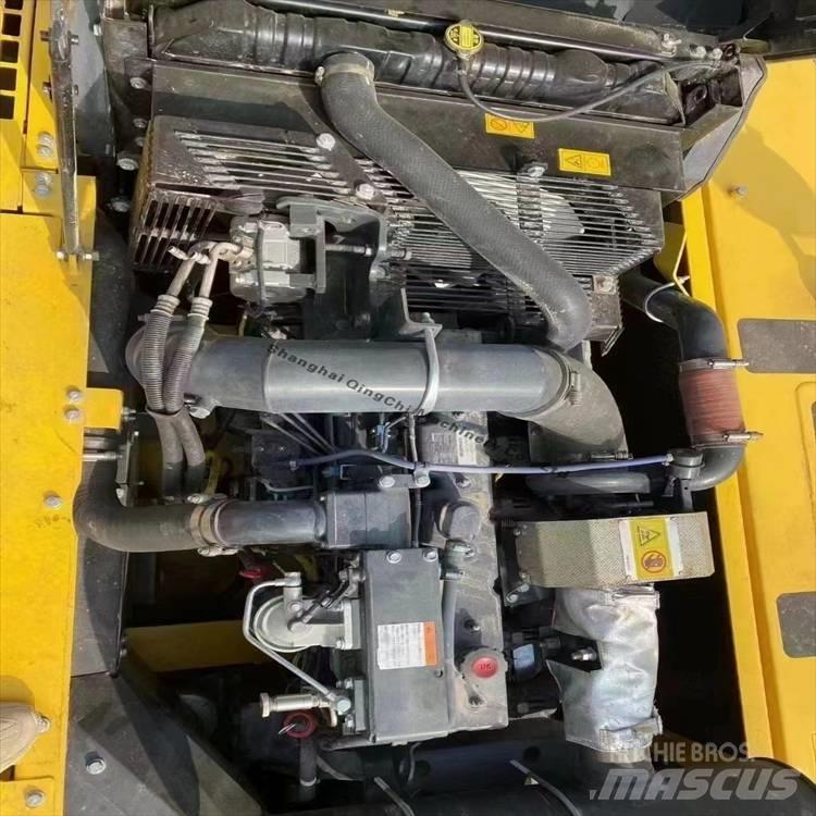 Komatsu 350 Escavatori cingolati