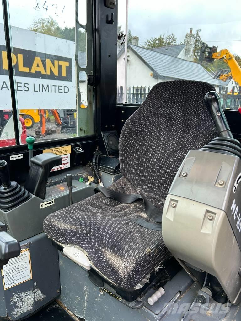 Takeuchi TB 23 R Miniescavatori