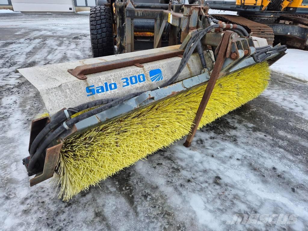 Salo 300 Avoharja Spazzole