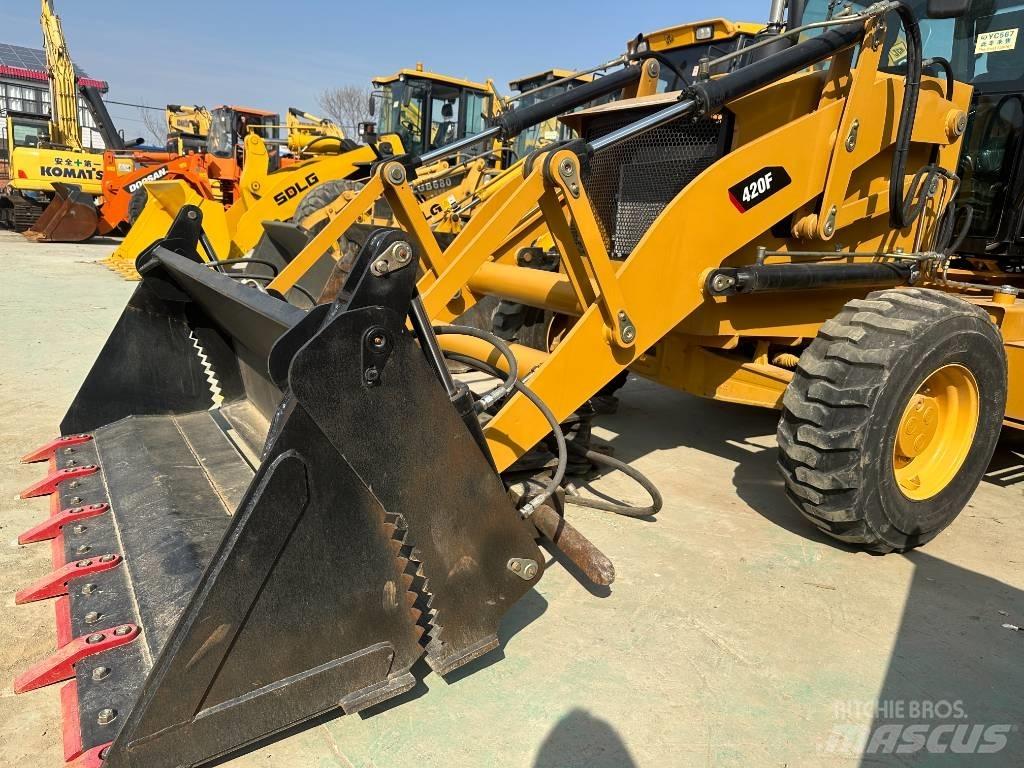CAT 420 F ST Terne
