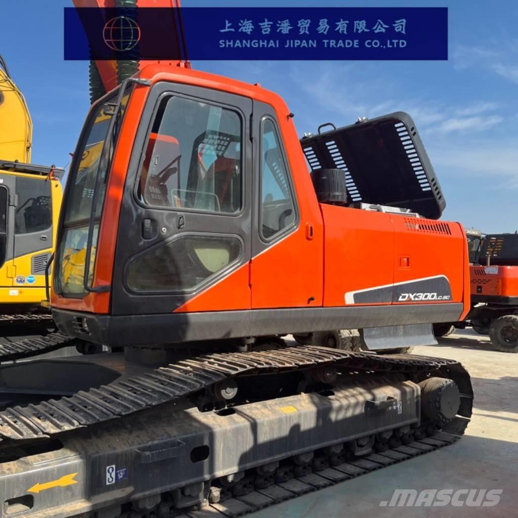 Doosan DX 300 Escavatori cingolati