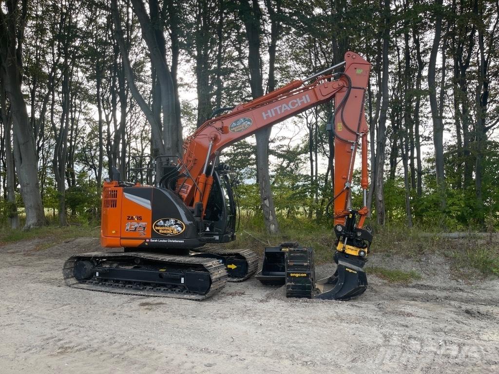 Hitachi ZX 135 US-7 Escavatori cingolati