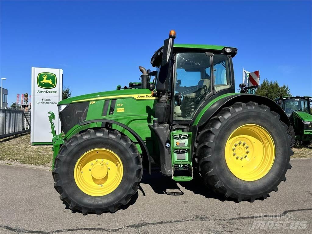John Deere 6R 250 Trattori