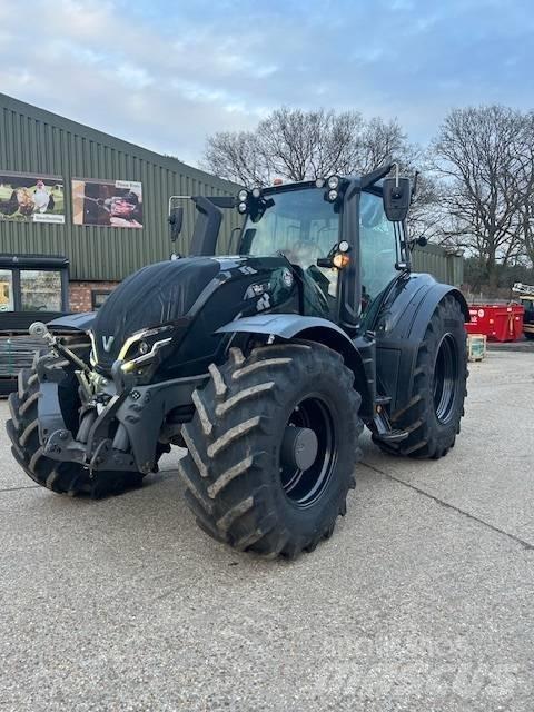 Valtra T 235 D Trattori