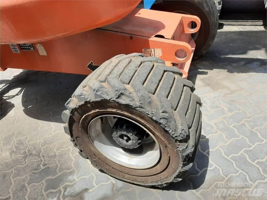 JLG 450AJ Piattaforme a braccio articolato