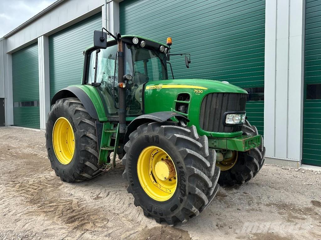John Deere 7530 Trattori