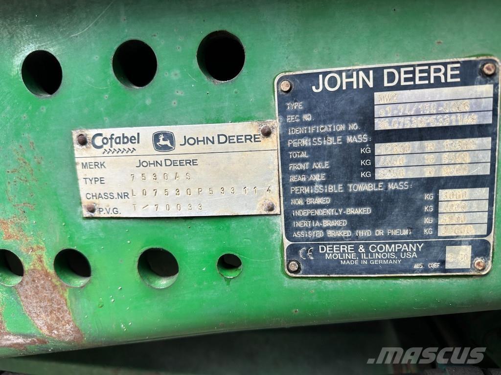 John Deere 7530 Trattori