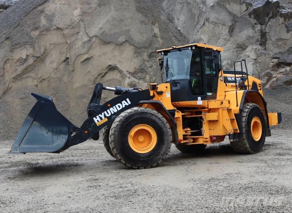 Hyundai HL 975 ACVT Pale gommate
