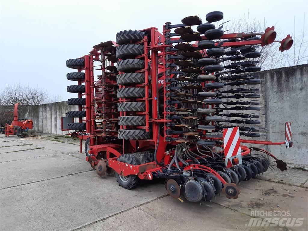Horsch Pronto 8DC Perforatrici