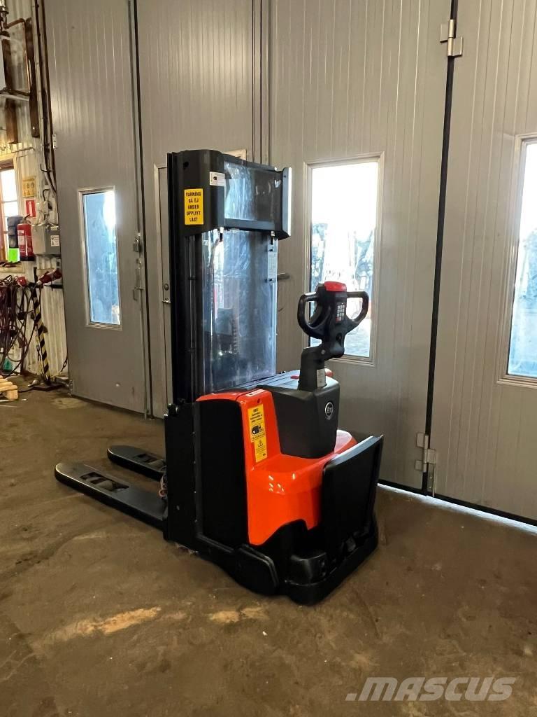 BT truck SWE 120 L Transpallet uomo a terra