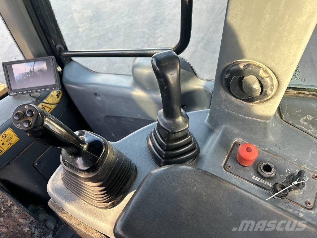 Liebherr LR634 Pale cingolate