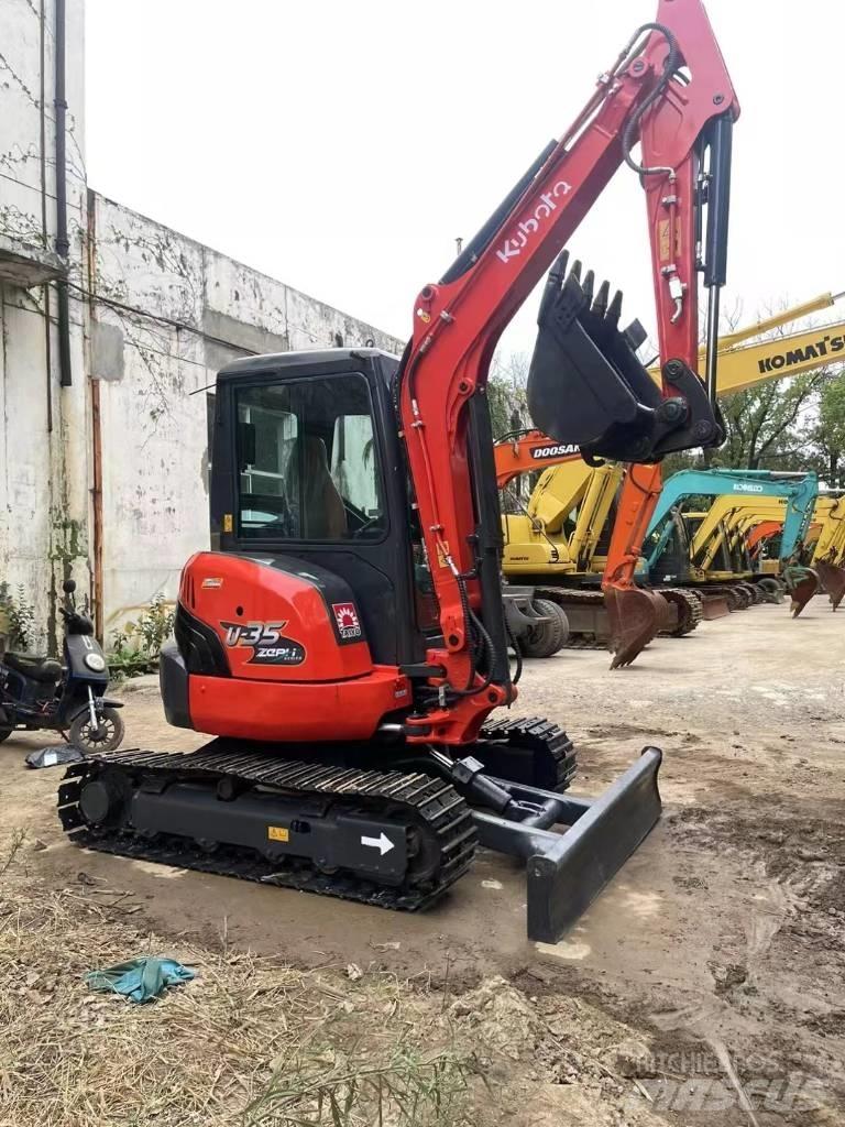 Kubota U35 Miniescavatori
