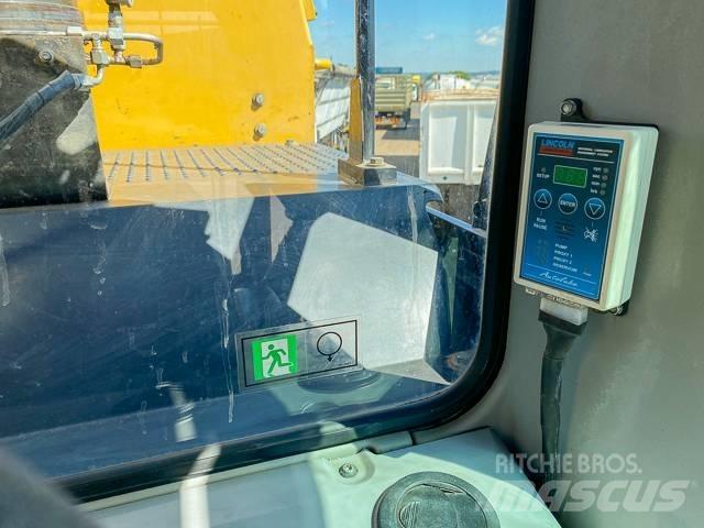 CAT 374F L Escavatori cingolati