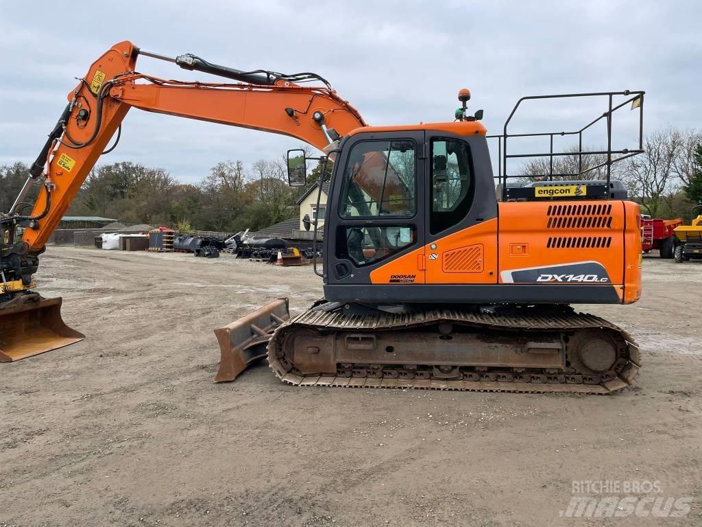 Doosan DX140LC-5 Escavatori cingolati