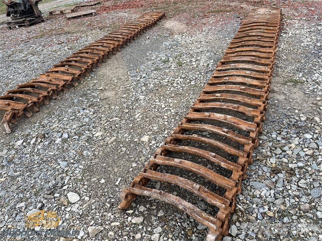 Clark ATF 600x26,5 Catene, cingoli e sottocarro