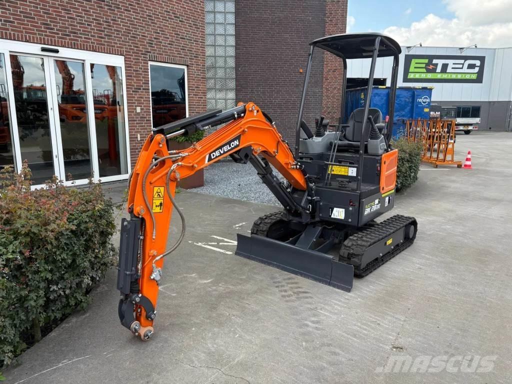 Develon DX20ZE Miniescavatori