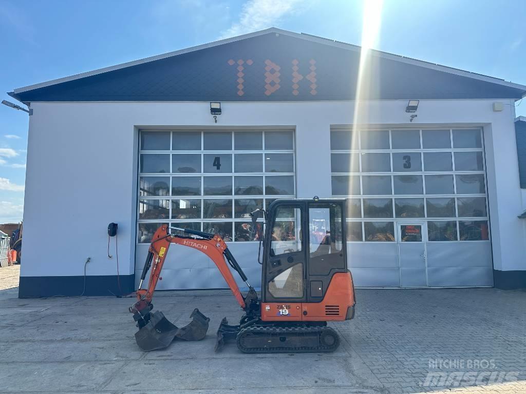 Hitachi ZX 19-6 Miniescavatori