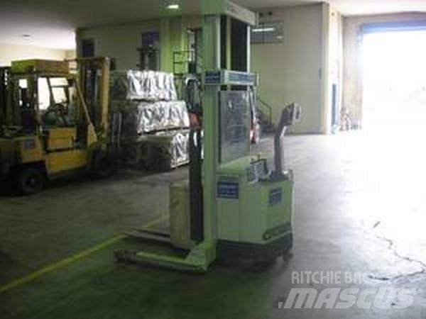 Crown 40WTF154 Carrello retrattile