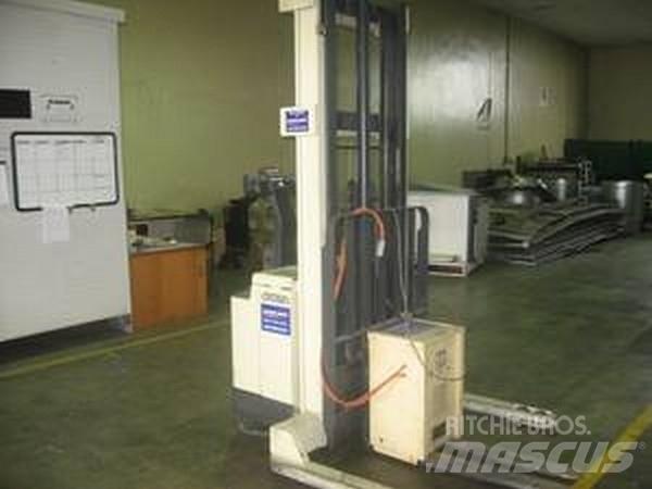 Crown 40WTF154 Carrello retrattile