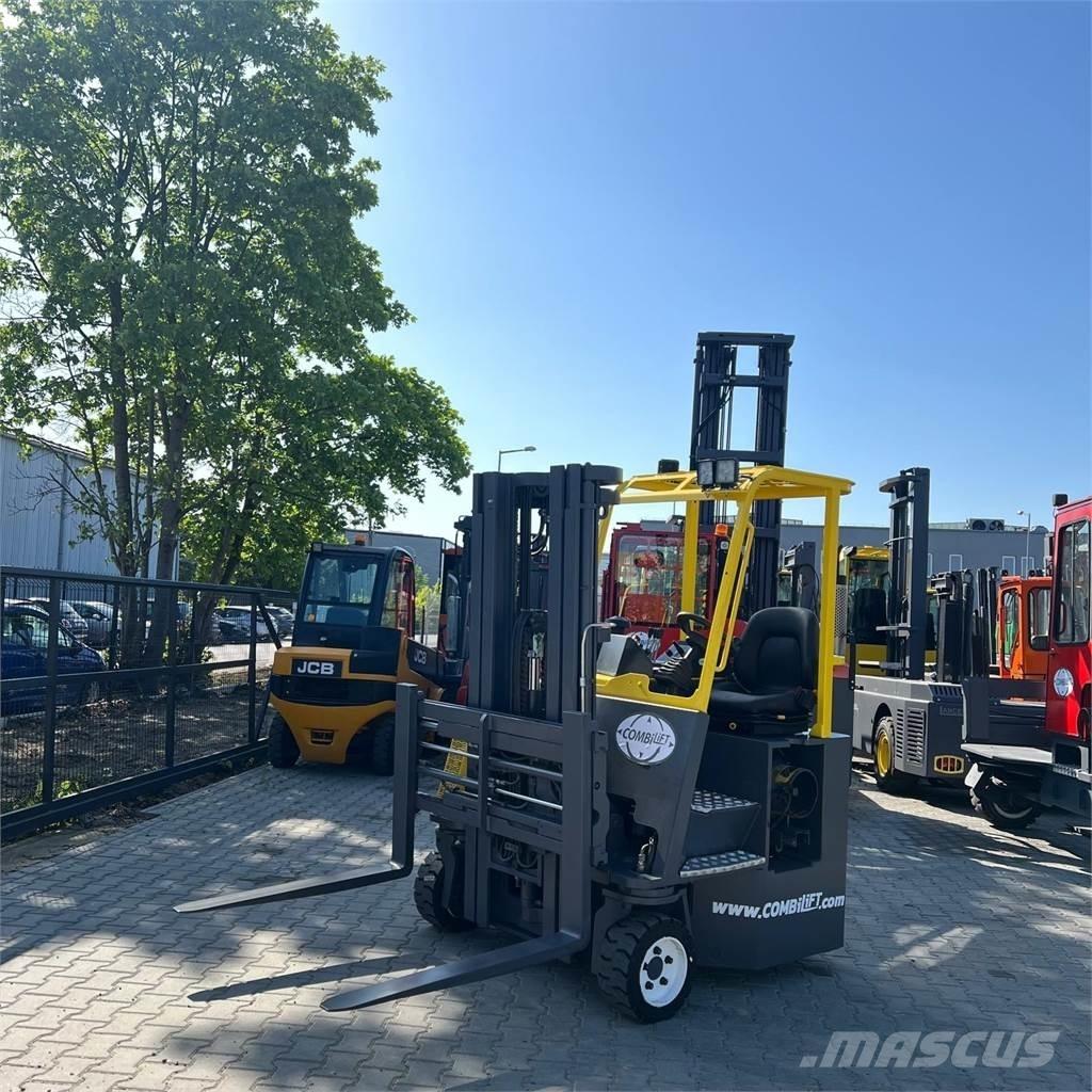 Combilift CBE 3000 Carrello elevatore retrattile a 4 vie