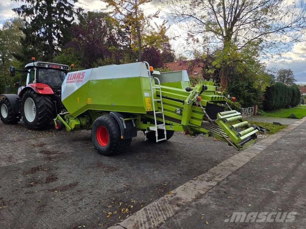 CLAAS Quandrant 2200 Presse quadre