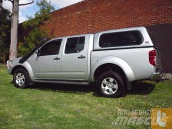 Nissan NAVARA ST-X Furgone chiuso
